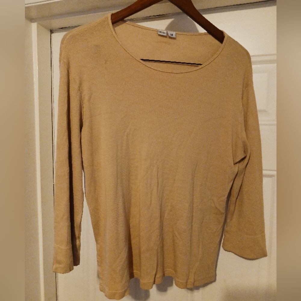🧥𝅺Democracy Vintage Brand💄🛍Tan Size M,Bell Sleeve Sweater👡Made in U.S.A.